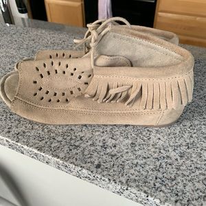 Minnetonka Sandal